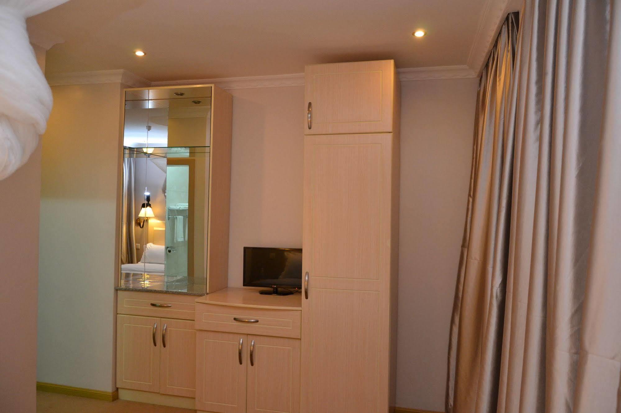 Gloria Hotel Kigali Exterior photo